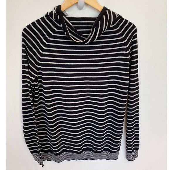 AMOUR VERT Kaitlyn Striped Pullover Sweater - Picture 7 of 10